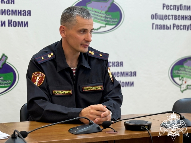 В Сыктывкаре офицер Росгвардии напомнил владельцам оружия о соблюдении установленных правил оборота оружия