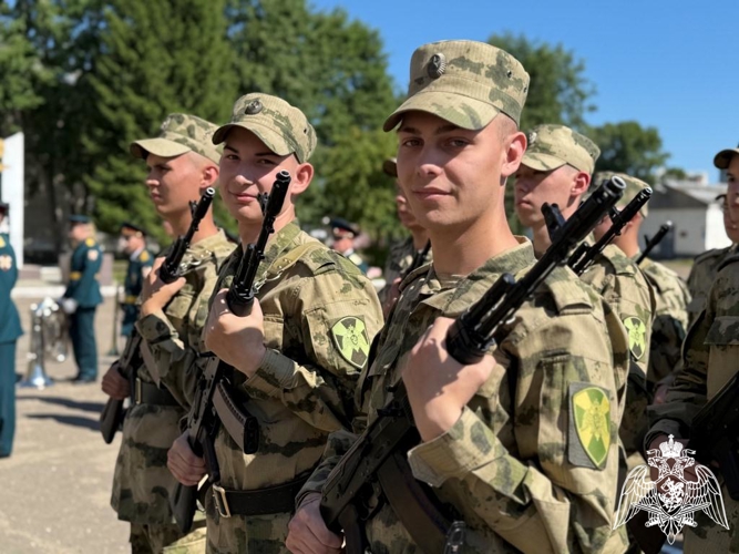 Центр подготовки личного состава Северо-Западного округа Росгвардии пополнился призывниками