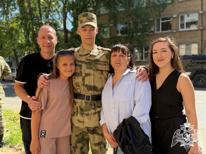 Центр подготовки личного состава Северо-Западного округа Росгвардии пополнился призывниками
