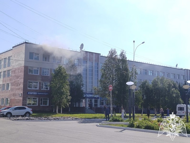 В Усинске росгвардейцы помогли эвакуировать граждан во время пожара