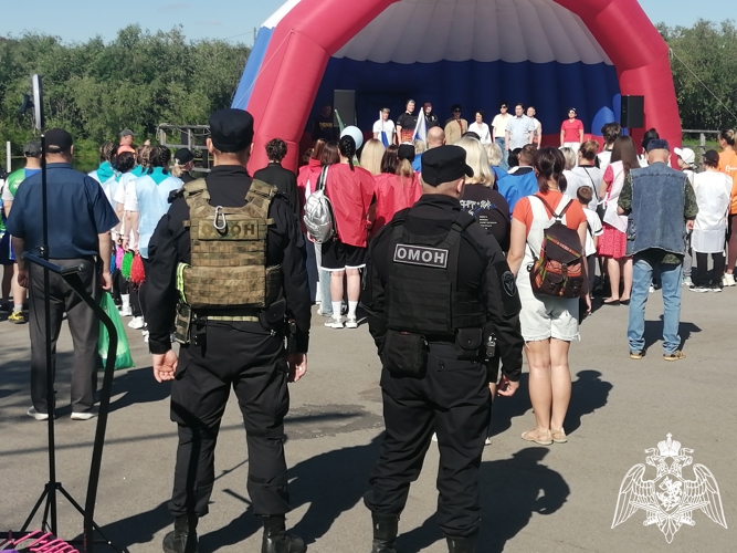 Сотрудники ОМОН «Арктика» приняли участие в спортивном празднике