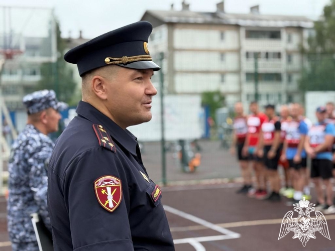 В Сыктывкаре росгвардейцы провели спортивный праздник в честь Дня физкультурника