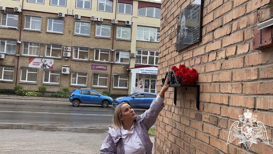 В Сыктывкаре вдова Героя Республики Коми майора Виталия Лифенко рассказала военнослужащим Росгвардии о жизни и подвиге своего супруга  