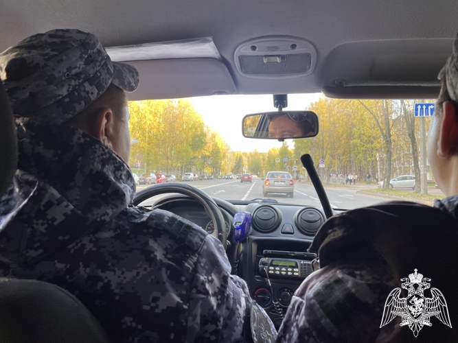 Росгвардейцами задержаны подозреваемые в хищении товаров 