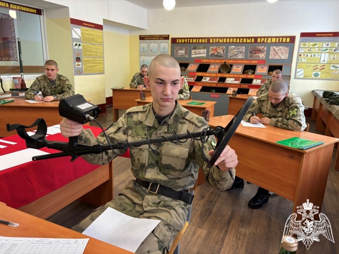 В Сыктывкаре военнослужащие по призыву успешно прошли обучение по инженерным специальностям