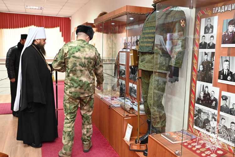 В Сыктывкаре прошла пастырская встреча митрополита Филиппа с военнослужащими Центра подготовки личного состава Северо-Западного округа Росгвардии 
