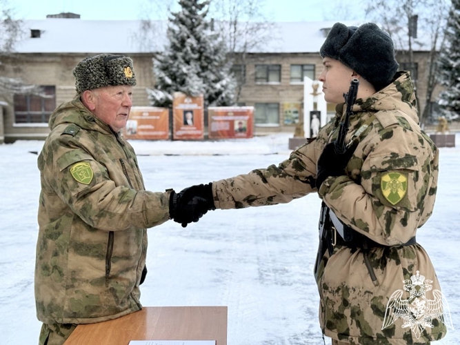 Призывники из Карелии и Мурманска приняли военную присягу в Сыктывкаре 