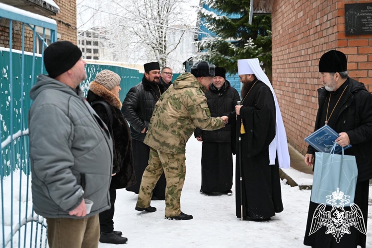 В Сыктывкаре прошла пастырская встреча митрополита Филиппа с военнослужащими Центра подготовки личного состава Северо-Западного округа Росгвардии 
