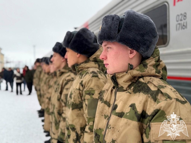 Более ста призывников из Республики Коми отправились служить в воинские части Росгвардии