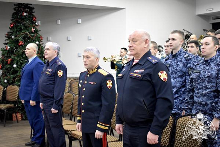 В Сыктывкаре состоялось торжественное мероприятие, посвящённое выпуску сотрудников вневедомственной охраны Росгвардии