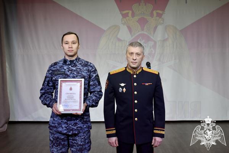 В Сыктывкаре состоялось торжественное мероприятие, посвящённое выпуску сотрудников вневедомственной охраны Росгвардии