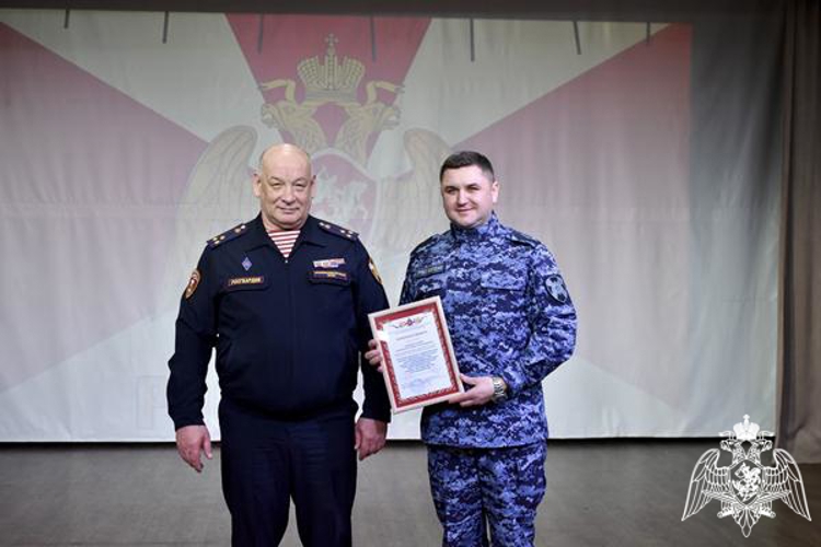 В Сыктывкаре состоялось торжественное мероприятие, посвящённое выпуску сотрудников вневедомственной охраны Росгвардии