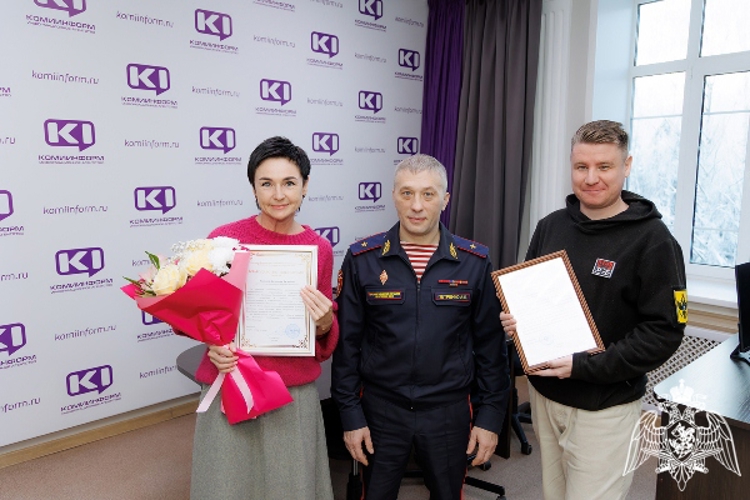Начальник Управления Росгвардии по Республике Коми поздравил журналистов с Днем российской печати