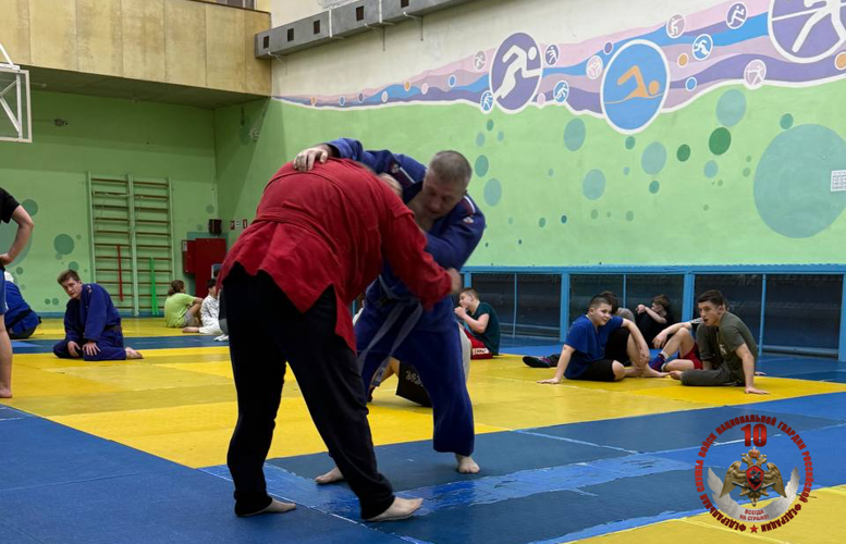 Начальник Управления Росгвардии по Республике Коми провел мастер-класс по дзюдо для спортсменов г. Воркуты