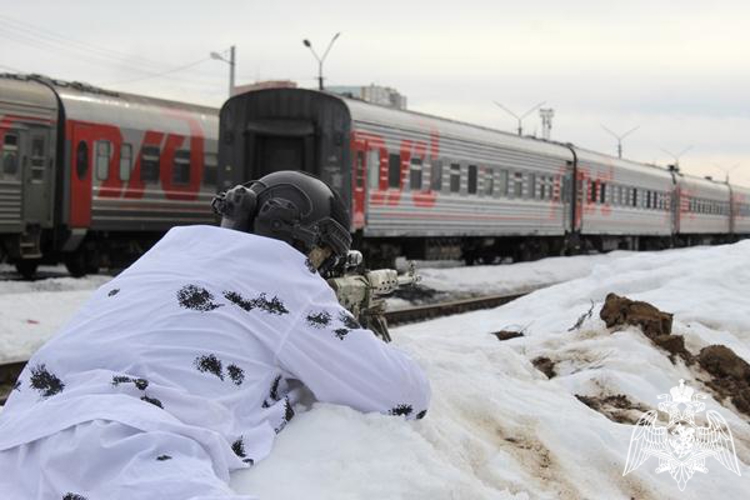 Росгвардия Коми отработала действия на объектах железнодорожного транспорта в ходе учений