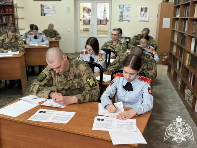 Росгвардейцы Республики Коми приняли участие во Всероссийской акции «Диктант Победы»