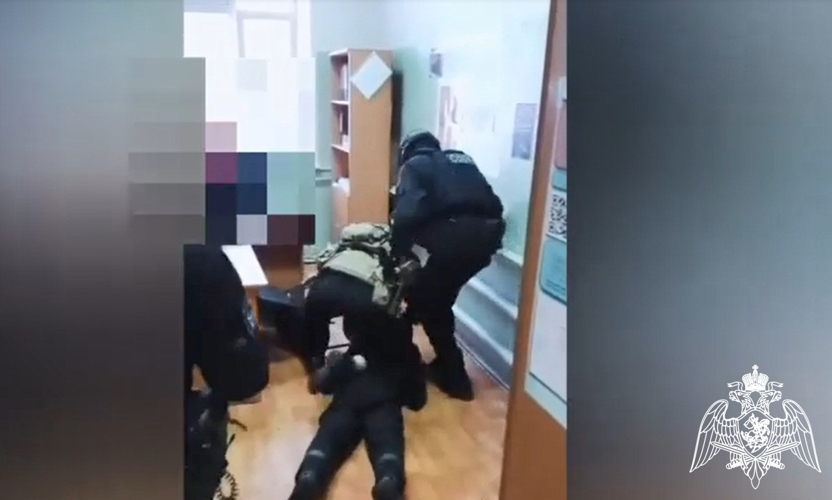 Спецназ Росгвардии оказал силовую поддержку в задержании похитителей комплектующих с железнодорожного предприятия в Коми
