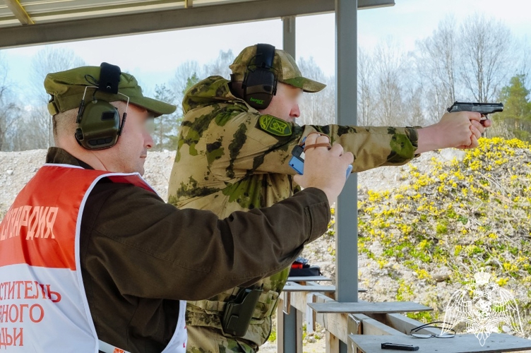 Росгвардейцы Республики Коми одержали победу в чемпионате по стрельбе из боевого ручного стрелкового оружия Северо-Западного округа Росгвардии