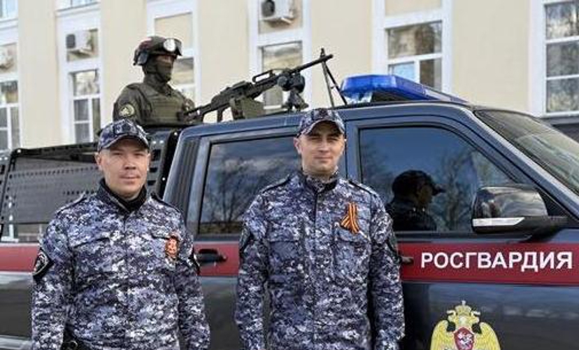 В Сыктывкаре росгвардейцы приняли участие в торжественном шествии в честь празднования Дня Победы