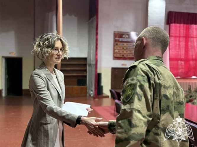 Начальник Центра подготовки личного состава Северо-Западного округа Росгвардии провел рабочую встречу с депутатом Госдумы Марией Бутиной
