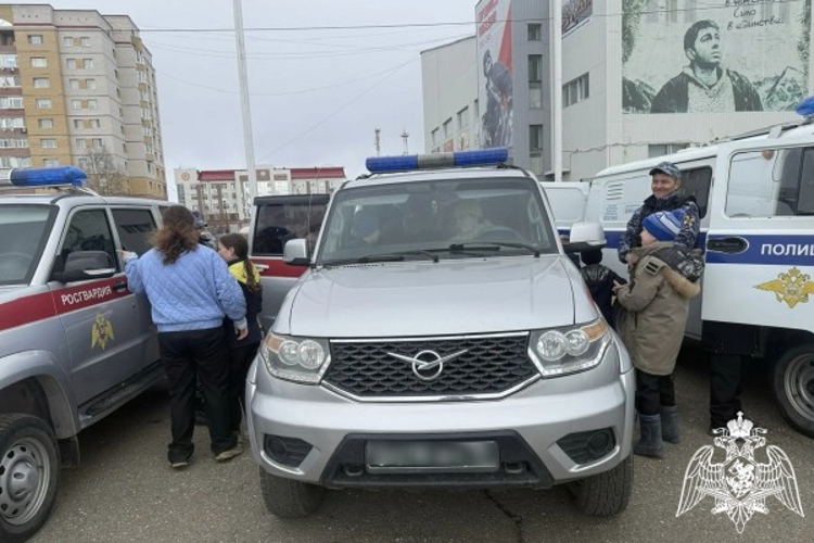 Патриотические мероприятия с кадетами Росгвардии прошли в Усинске ко Дню Победы