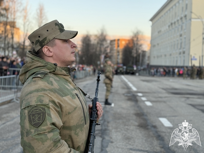 В Сыктывкаре росгвардейцы приняли участие в очередной репетиции праздновании Дня Победы