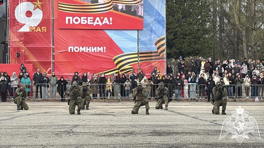 В Сыктывкаре росгвардейцы в День Победы приняли участие в тематических площадках
