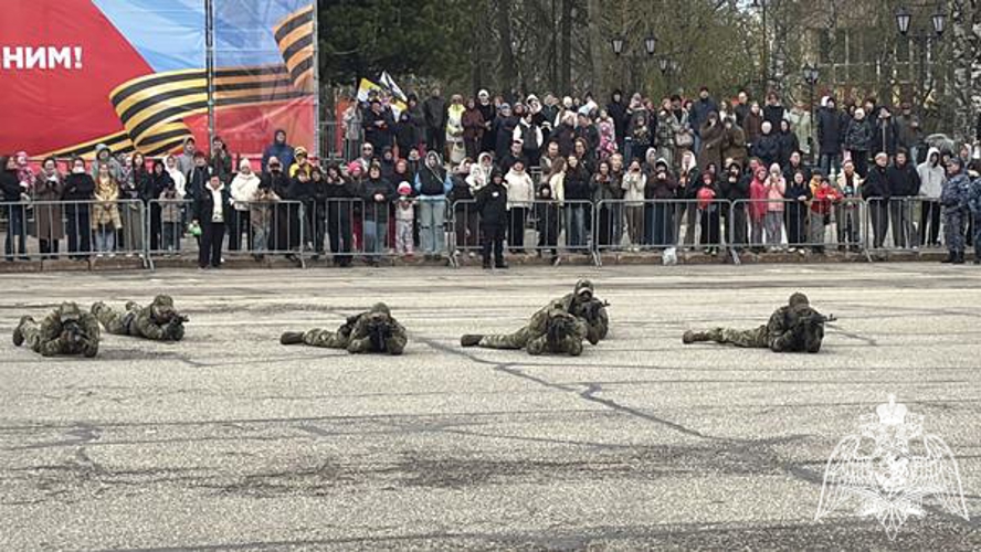 В Сыктывкаре росгвардейцы в День Победы приняли участие в тематических площадках