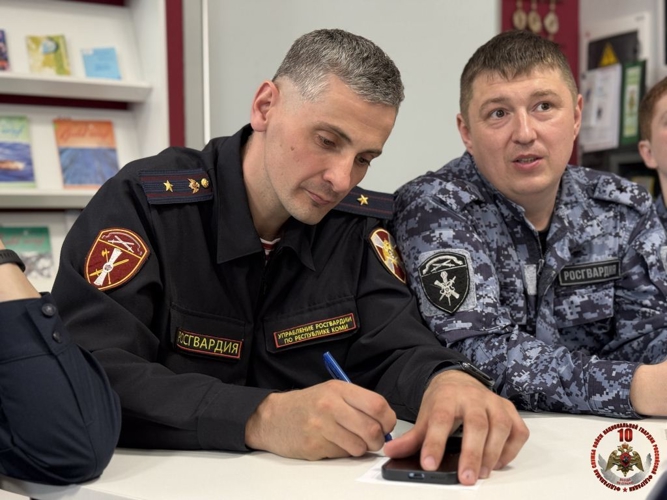 В Национальной библиотеке Коми прошла интеллектуальная игра, посвящённая юбилею Росгвардии и Дню коми языка