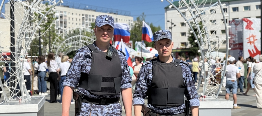 Росгвардейцы обеспечили охрану правопорядка во время празднования Дня России и Дня города Сыктывкара