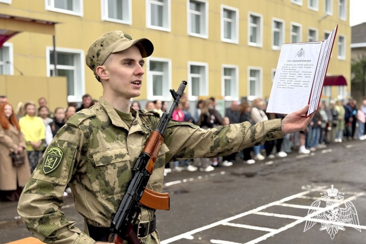 В столице Республики Коми состоялась торжественная церемония принятия присяги военнослужащими по призыву