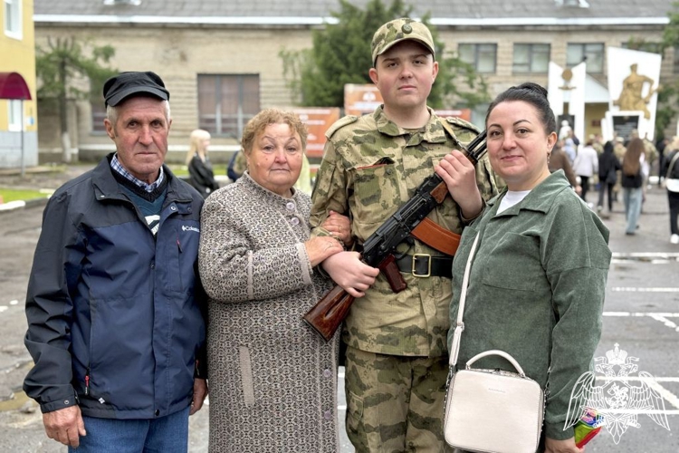 В столице Республики Коми состоялась торжественная церемония принятия присяги военнослужащими по призыву