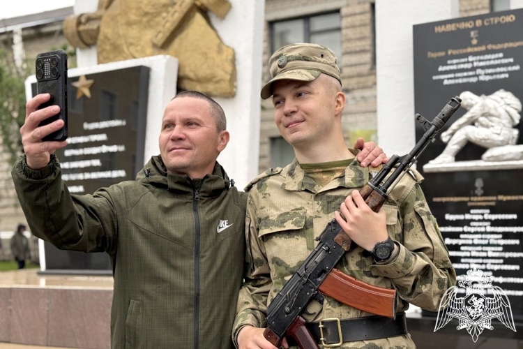 В столице Республики Коми состоялась торжественная церемония принятия присяги военнослужащими по призыву