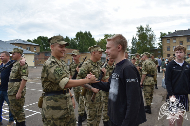 В Сыктывкаре состоялась торжественная присяга для военнослужащих по призыву в Центре подготовки личного состава Росгвардии