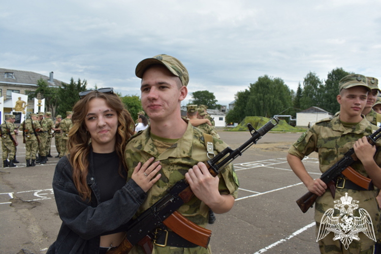 В Сыктывкаре состоялась торжественная присяга для военнослужащих по призыву в Центре подготовки личного состава Росгвардии