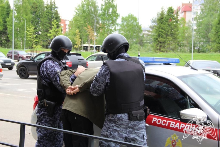 В Сыктывкаре проведена совместная тренировка Росгвардии и службы скорой медицинской помощи по отработке действий в нештатной ситуации