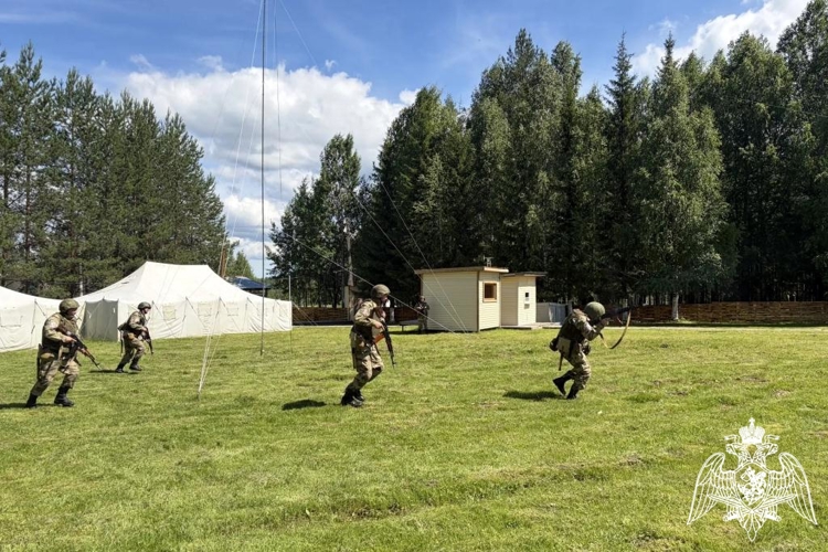 В Сыктывкаре на базе Центра подготовки личного состава Северо-Западного округа Росгвардии завершены военные сборы 