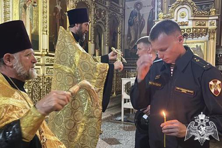В Сыктывкаре росгвардейцы приняли участие в молебне в рамках Дня Крещения Руси и Дня святого равноапостольного князя Владимира