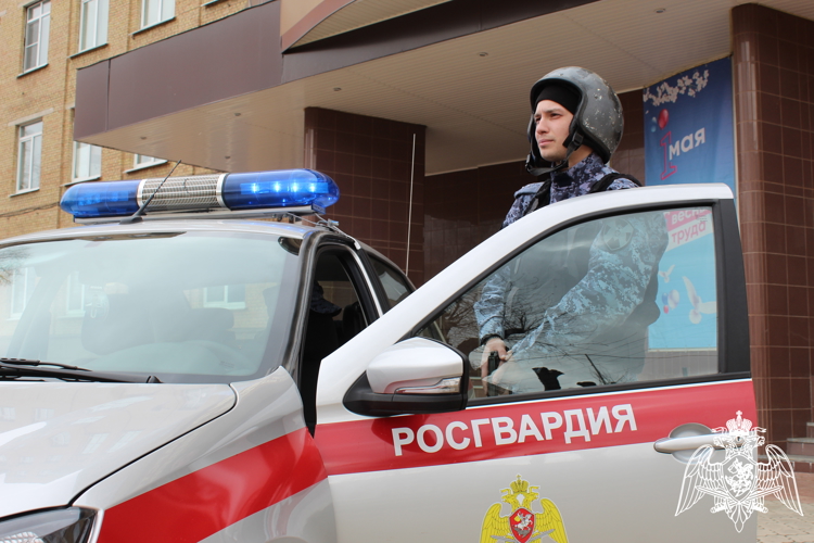 В Коми росгвардейцы пресекли хулиганские выходки в Ухте и Сыктывкаре