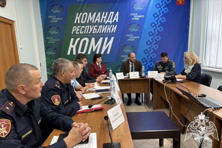 Безопасность превыше всего: в Сыктывкаре обсудили готовность школ и детсадов к 1 сентября