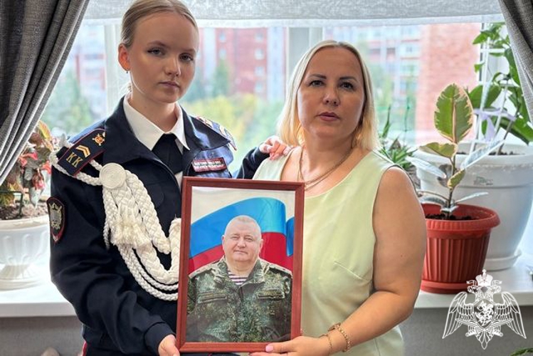  «Память сердца»: в Сыктывкаре почтили память офицера Росгвардии, отдавшего жизнь за своих бойцов