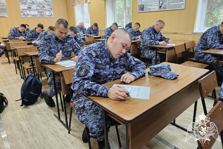 В Санкт-Петербурге прошел окружной этап ежегодного Всероссийского конкурса профессионального мастерства среди сотрудников вневедомственной охраны Росгвардии
