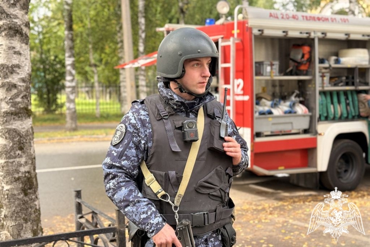 В Сыктывкаре прошли совместные пожарно-тактические учения Росгвардии и МЧС