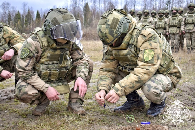 Военнослужащие по призыву отработали профессиональные навыки взрывного дела на полигоне в Сыктывкаре