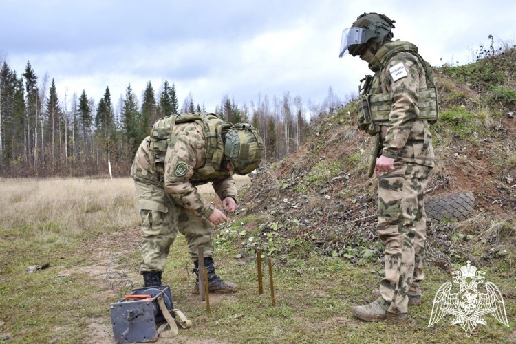 Военнослужащие по призыву отработали профессиональные навыки взрывного дела на полигоне в Сыктывкаре